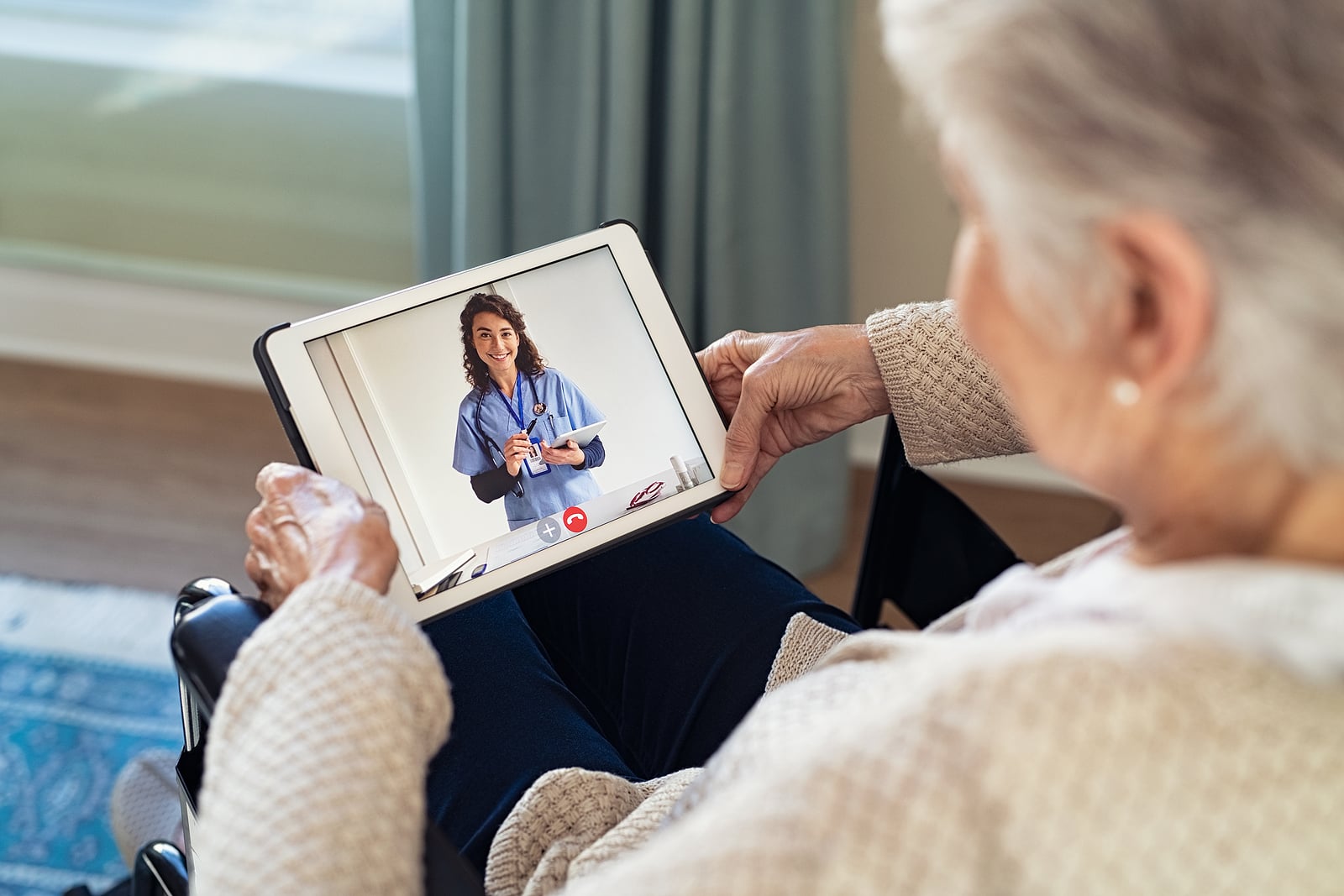 Virtual Caregiving: How Technology Is Transforming In-Home Care for Seniors